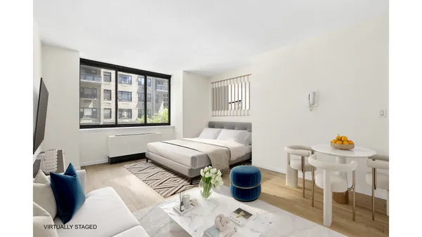 $649,000 | 250 East 40th Street, Unit 3C | Murray Hill