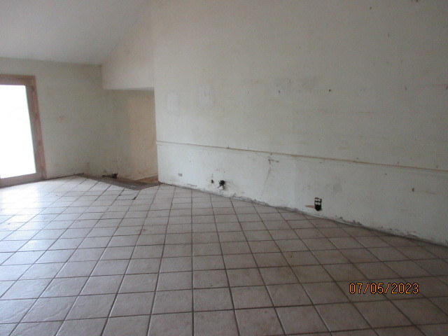 2115 Highwood Road McHenry, IL 60051 - Photo 14 of 31 a view of an empty room