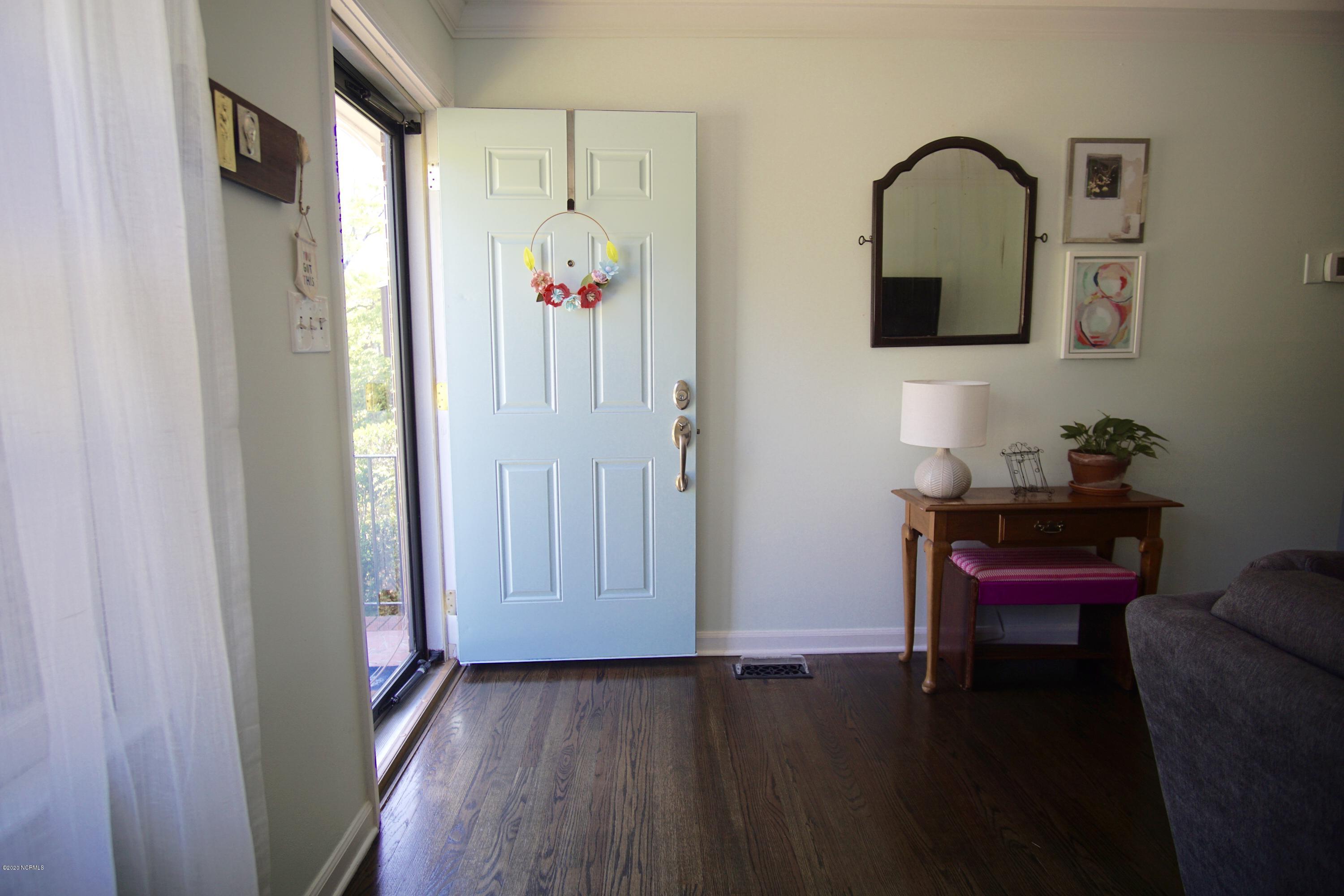 2202 Shirley Road Wilmington, NC 28405 - Photo 3 of 17 DSC00811