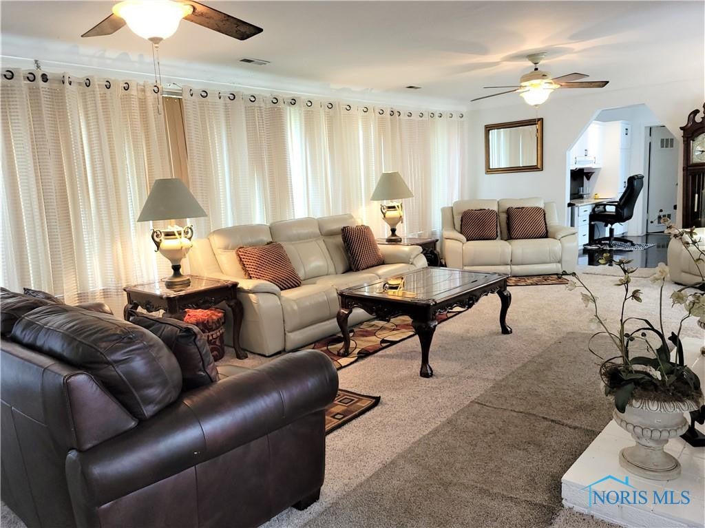 1051 Kinder Road Toledo, OH 43615 - Photo 5 of 26 Gallery Image 5