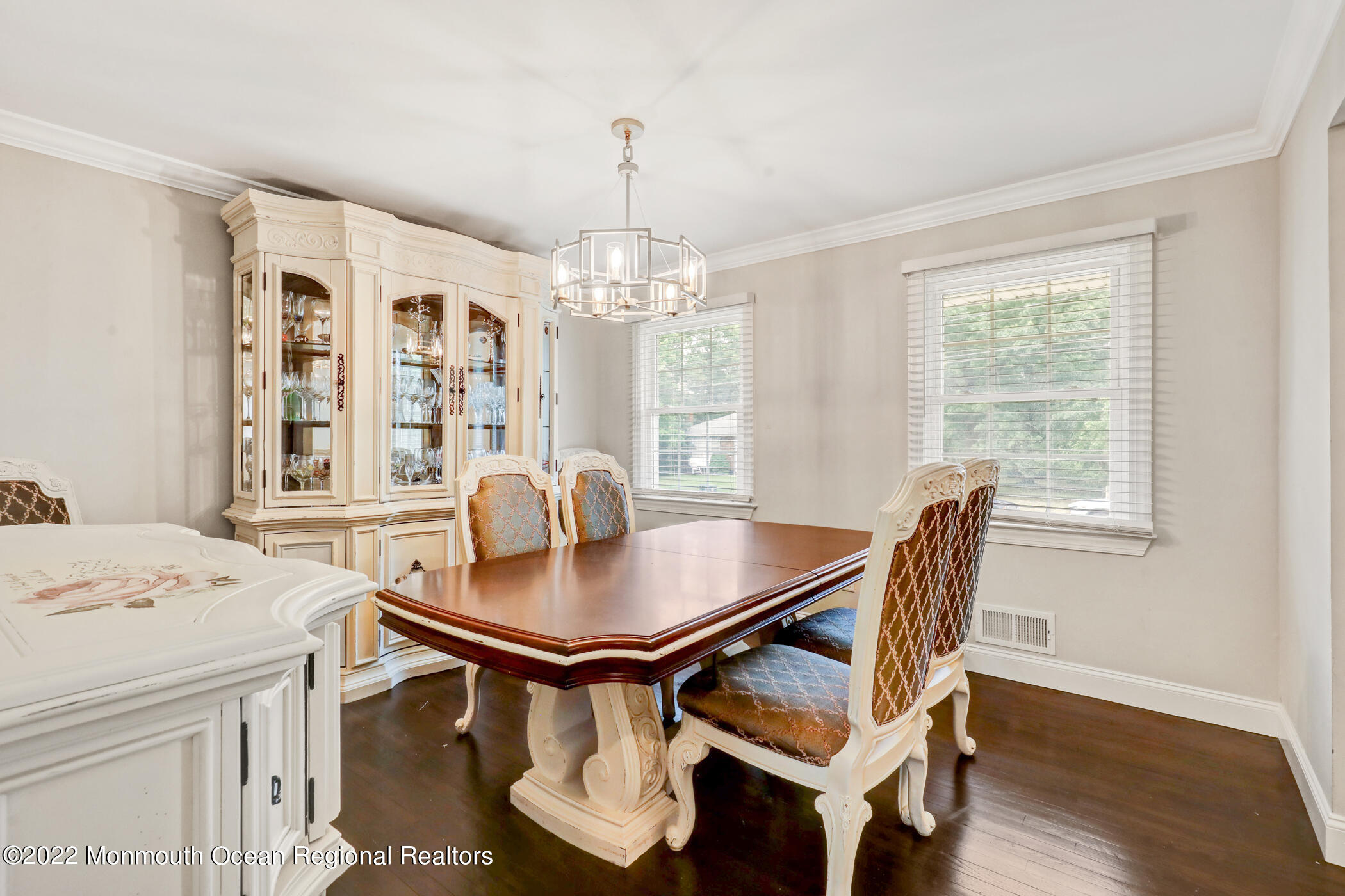 5 Stockport Way Howell, NJ 07731 - Photo 10 of 30 10 - Dining Room