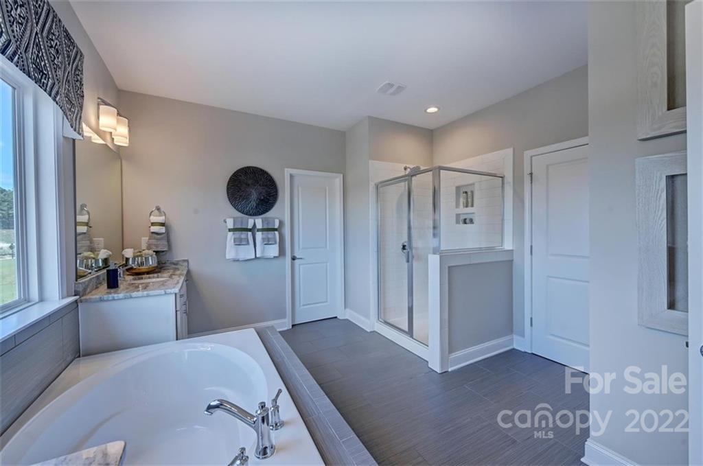 15232 Shallow Ridge Road, Unit 270 Charlotte, NC 28278 - Photo 38 of 48 Gallery Image 38