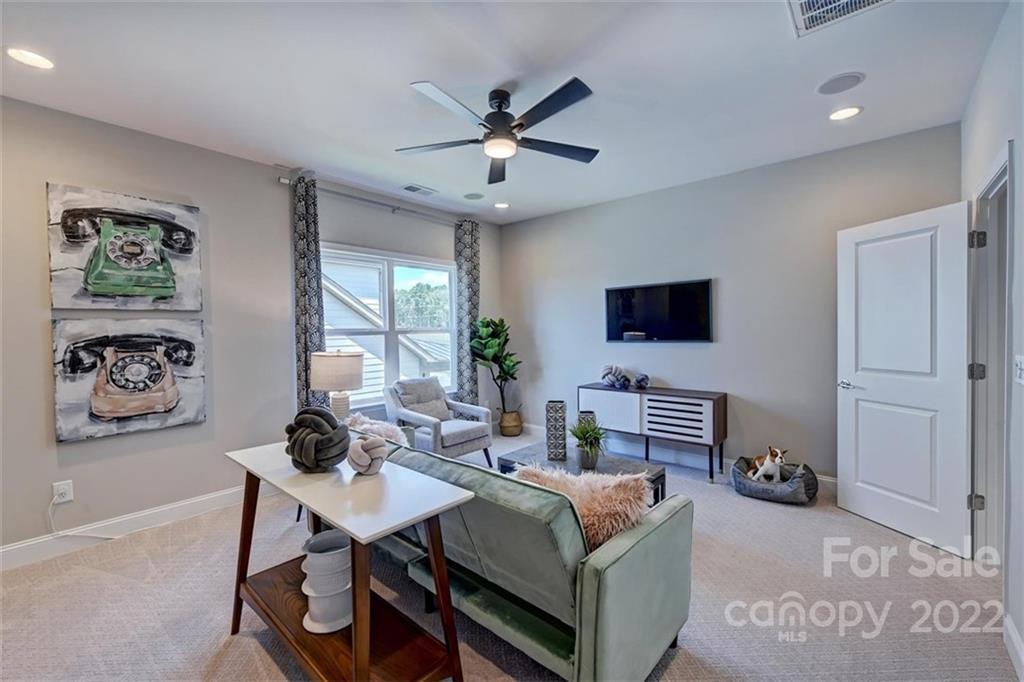 15232 Shallow Ridge Road, Unit 270 Charlotte, NC 28278 - Photo 47 of 48 Gallery Image 47