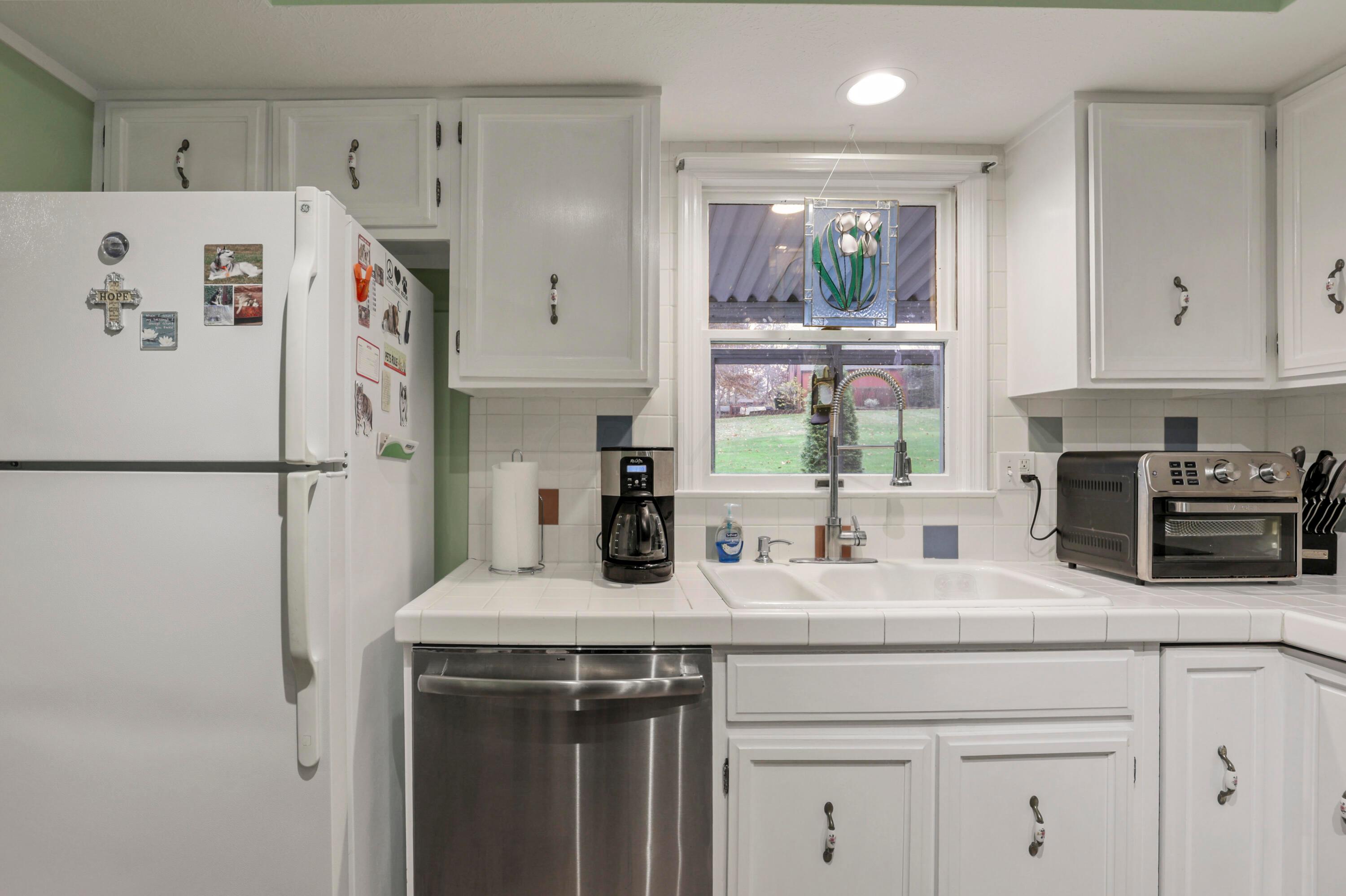 1030 Hickory Road Heath, OH 43056 - Photo 25 of 45 0N4A7414