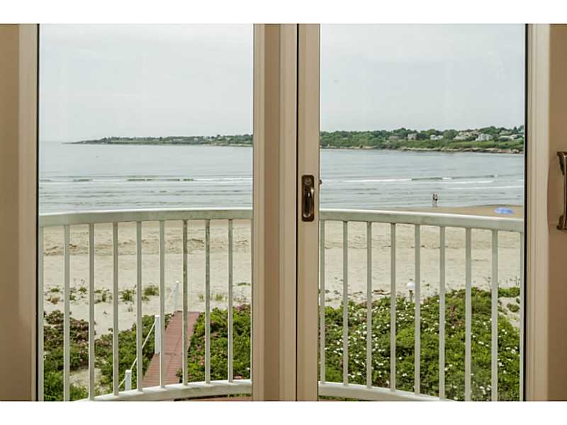 21 Dunes Road Narragansett, RI 02882 - Photo 10 of 23 View.