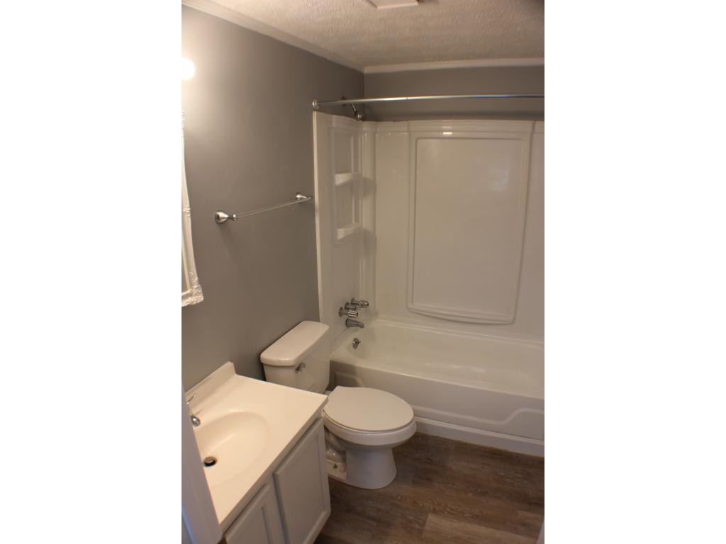 1218 White Top Road Bluff City, TN 37618 - Photo 15 of 20 Bathroom