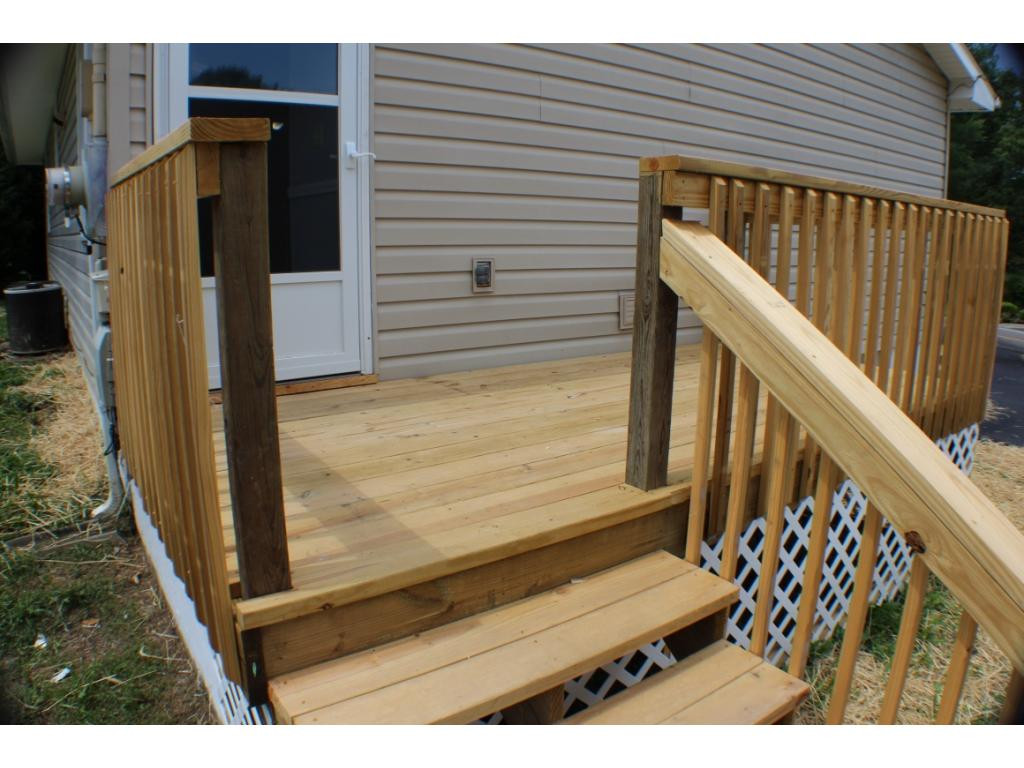 1218 White Top Road Bluff City, TN 37618 - Photo 16 of 20 Deck