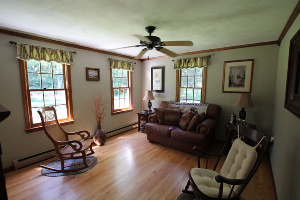 61 Lawton Road Shirley, MA 01464 - Photo 12 of 30 Gallery Image 12