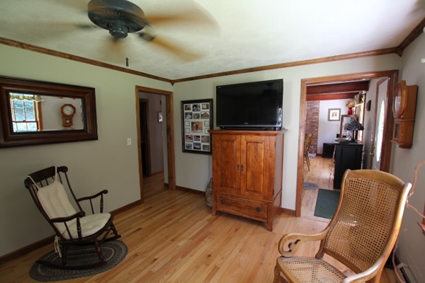 61 Lawton Road Shirley, MA 01464 - Photo 13 of 30 Gallery Image 13