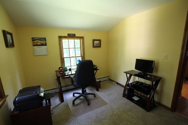 61 Lawton Road Shirley, MA 01464 - Photo 23 of 30 Gallery Image 23