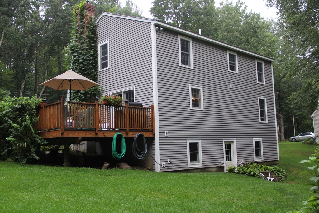 61 Lawton Road Shirley, MA 01464 - Photo 3 of 30 Gallery Image 3