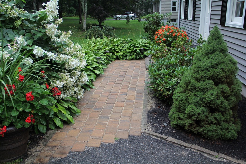 61 Lawton Road Shirley, MA 01464 - Photo 6 of 30 Gallery Image 6