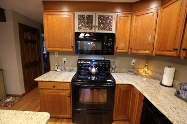 61 Lawton Road Shirley, MA 01464 - Photo 8 of 30 Gallery Image 8