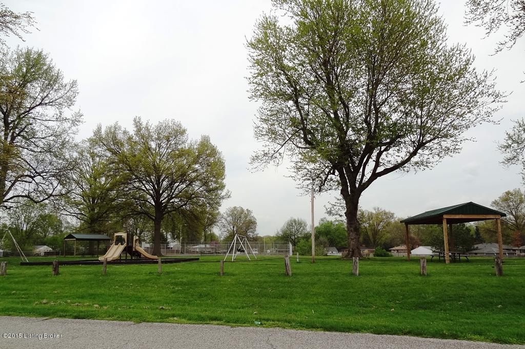 4403 Leeds Road Louisville, KY 40216 - Photo 29 of 32 Park down the street