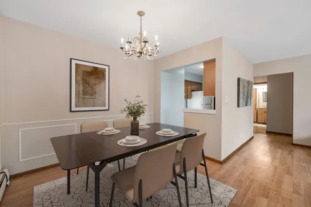 $126,000 | 4434 North Oakland Avenue, Unit 206, Shorewood, WI 53211