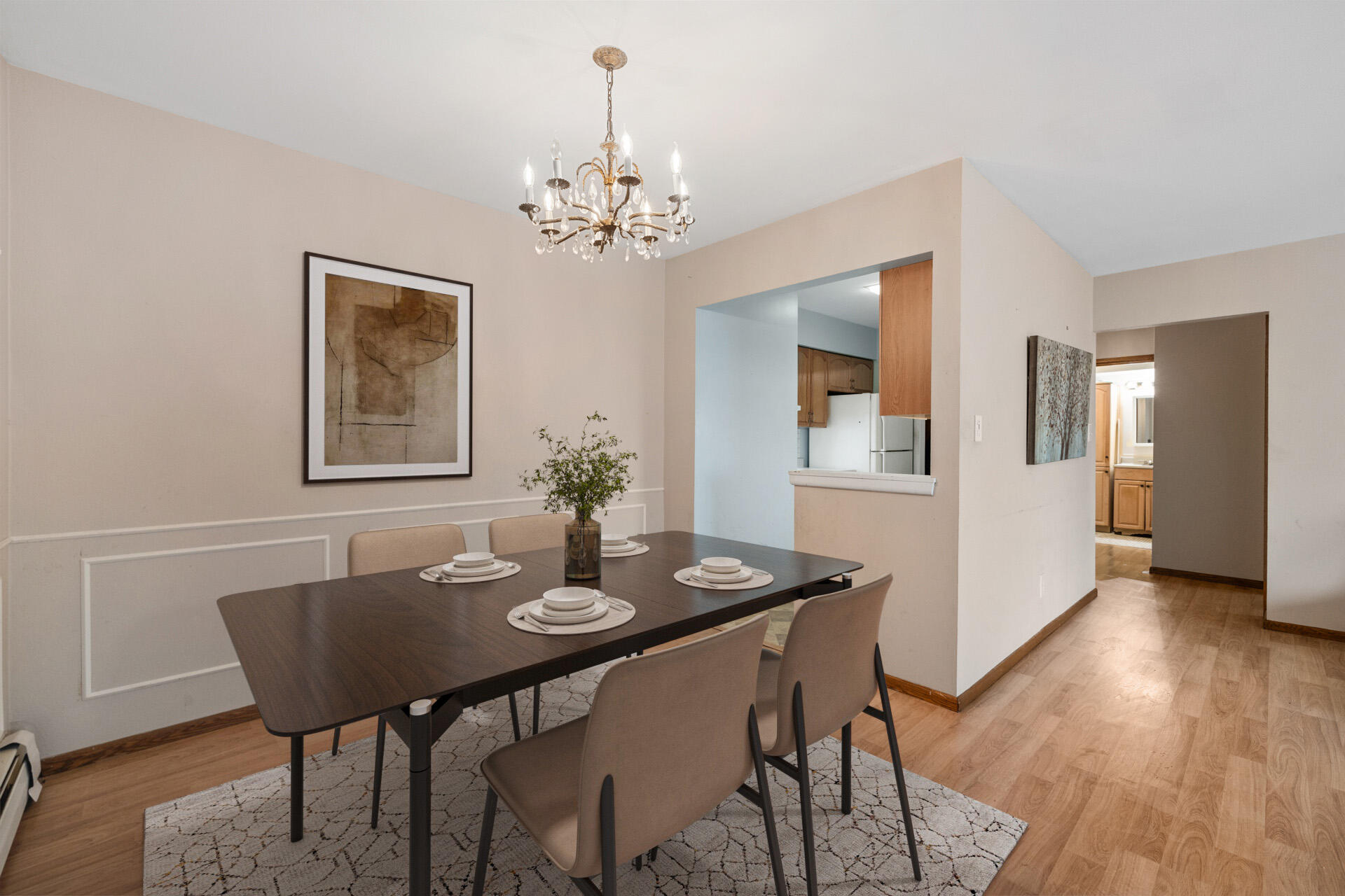 4434 North Oakland Avenue, Unit 206 Shorewood, WI 53211 - Photo 5 of 22 5-Interior_4434 N. Oakland Ave #206