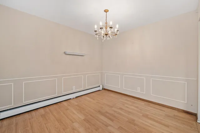 $126,000 | 4434 North Oakland Avenue, Unit 206, Shorewood, WI 53211