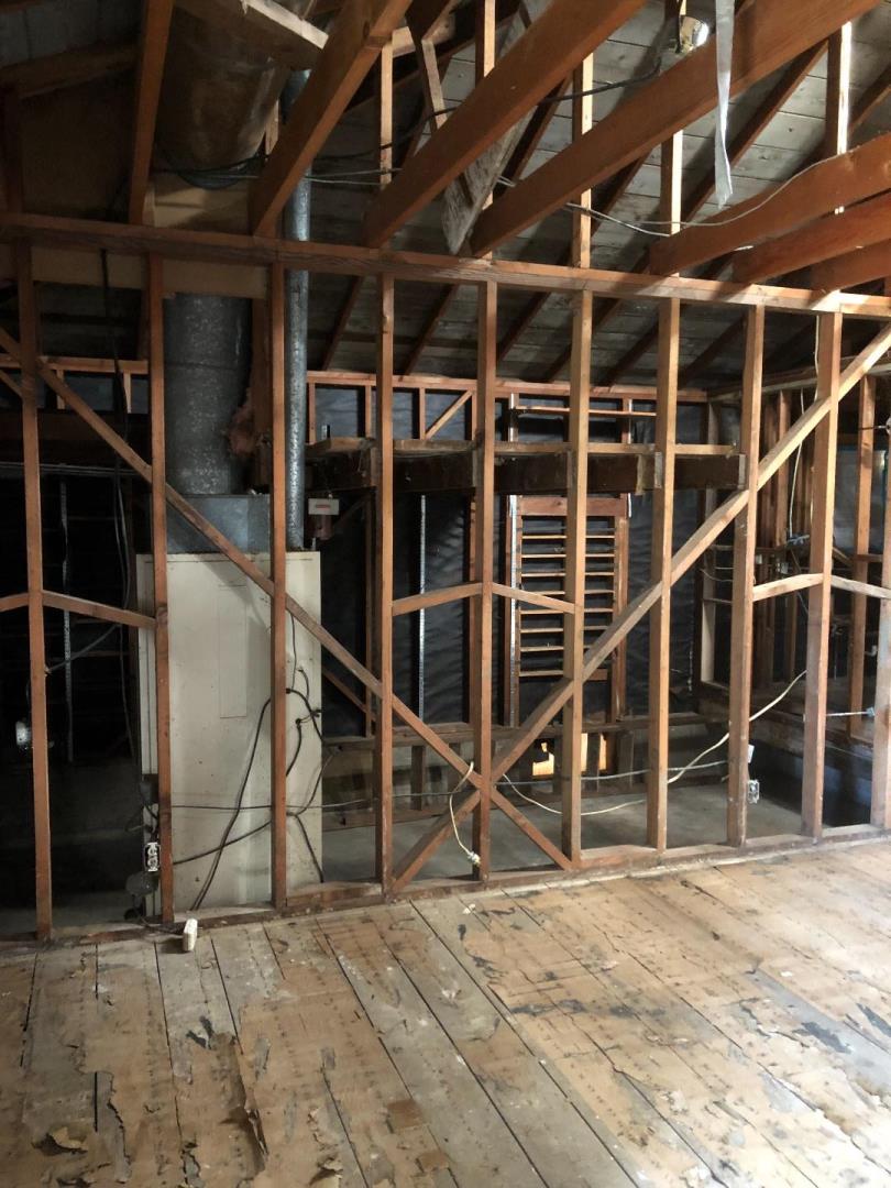 21 Arthur Road Watsonville, CA 95076 - Photo 2 of 6 Gallery Image 2