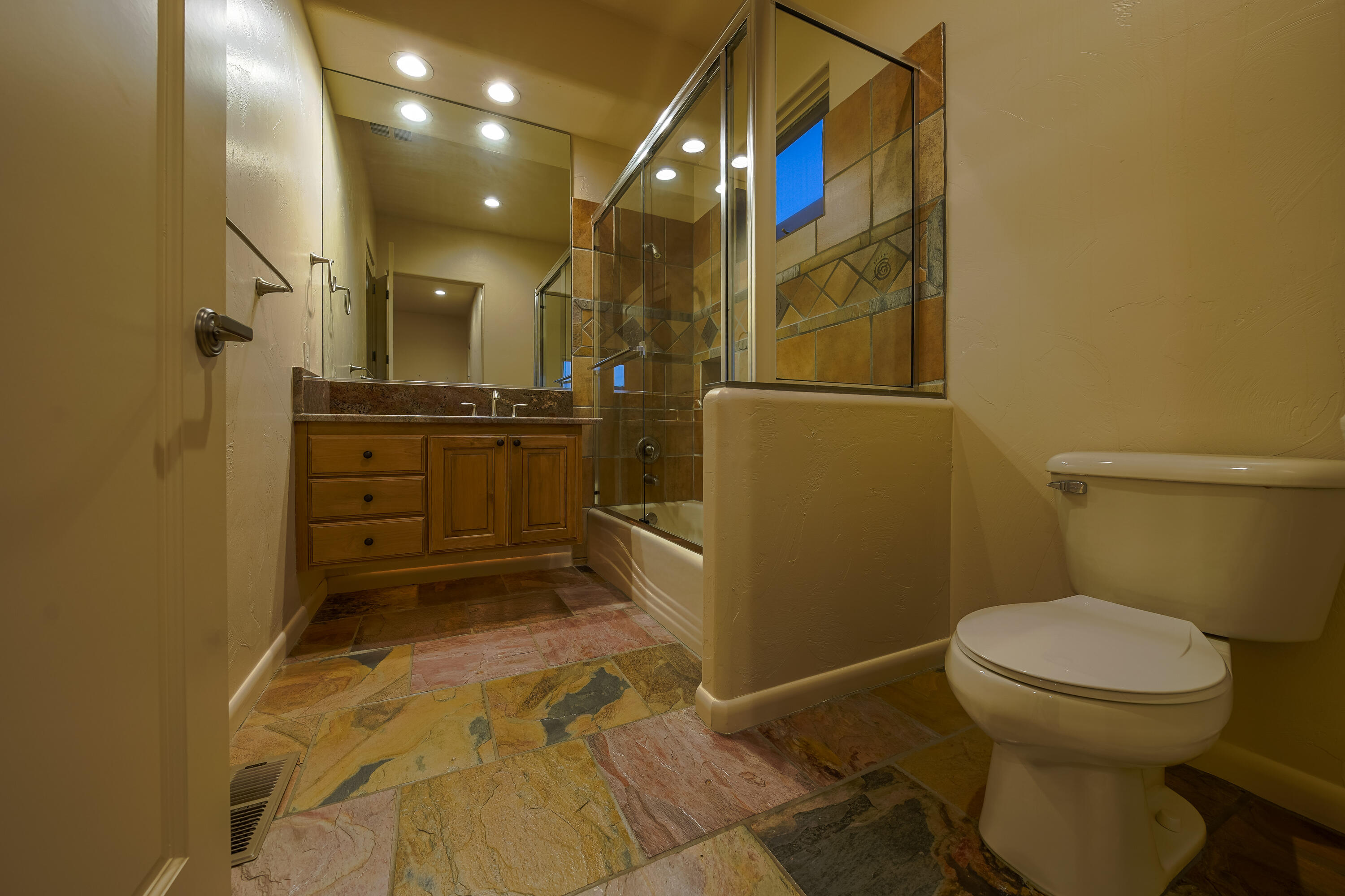 2410 West Entrada Trail, Unit 25 St. George, UT 84770 - Photo 30 of 45 Full Bath