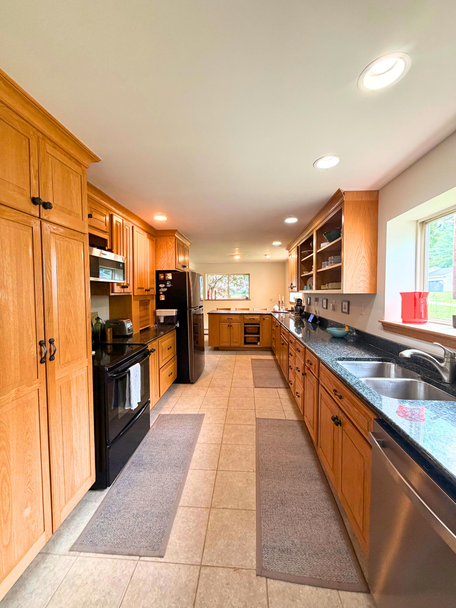 162 East Broadway Extension Bangor, ME 04401 - Photo 3 of 21 Kitchen