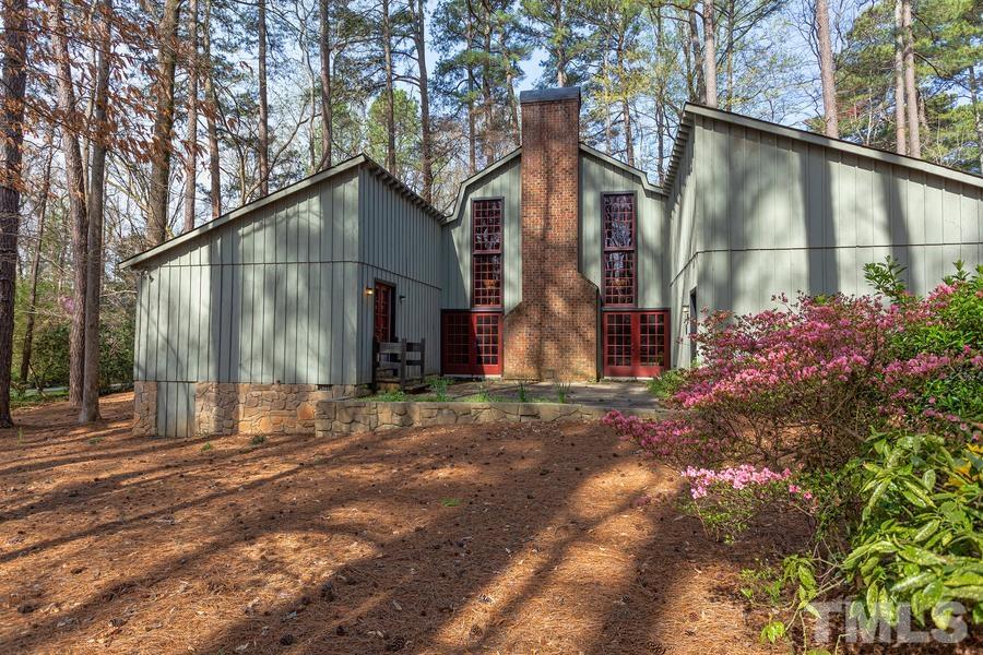 8505 East Lake Court Raleigh, NC 27613 - Photo 3 of 25