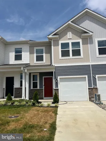 $2,050 | 102 Willett Hollow Street, Stephens City, VA 22655