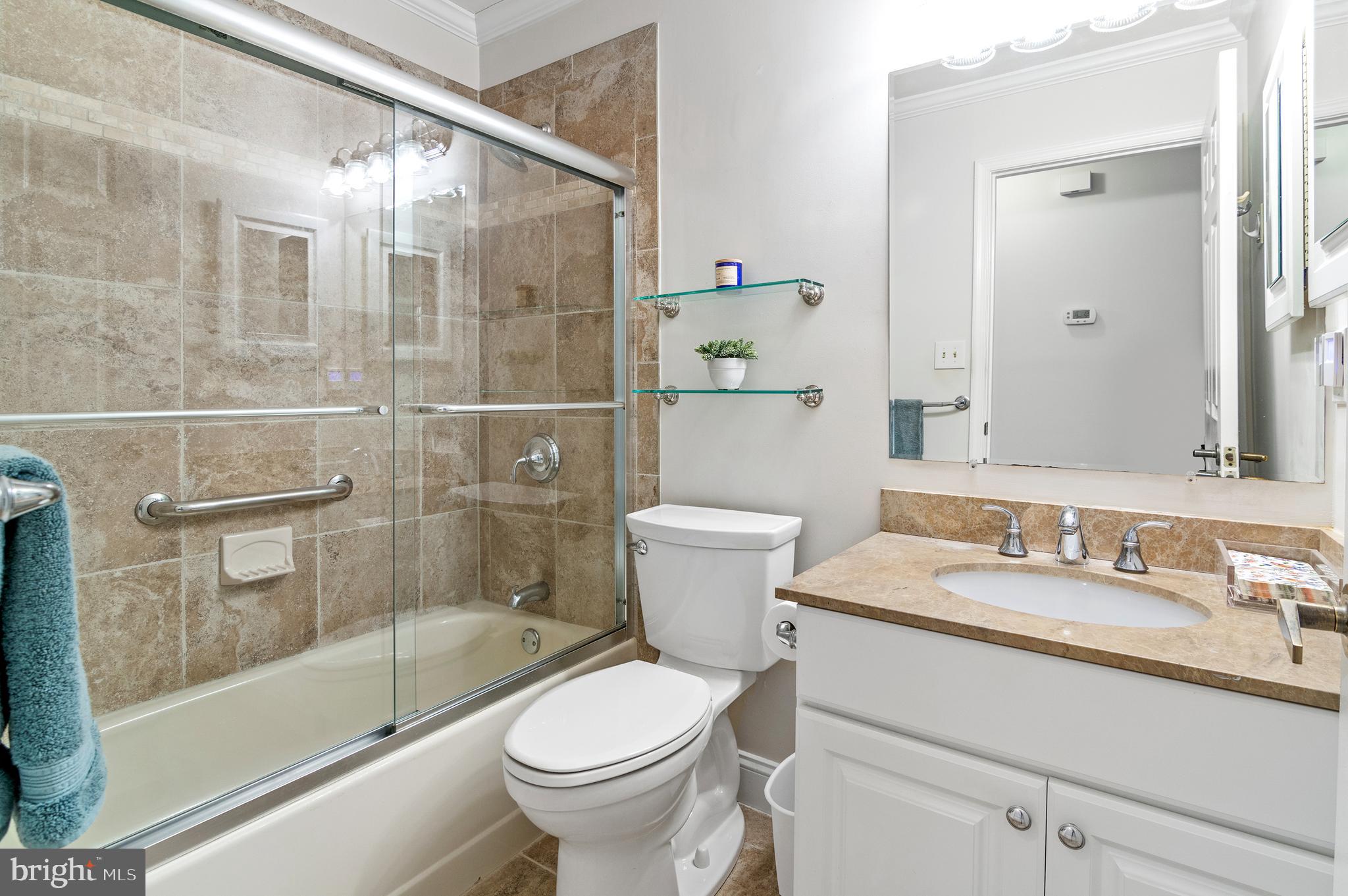 878 Rudder Way Annapolis, MD 21401 - Photo 27 of 35 Hall Full Bathroom