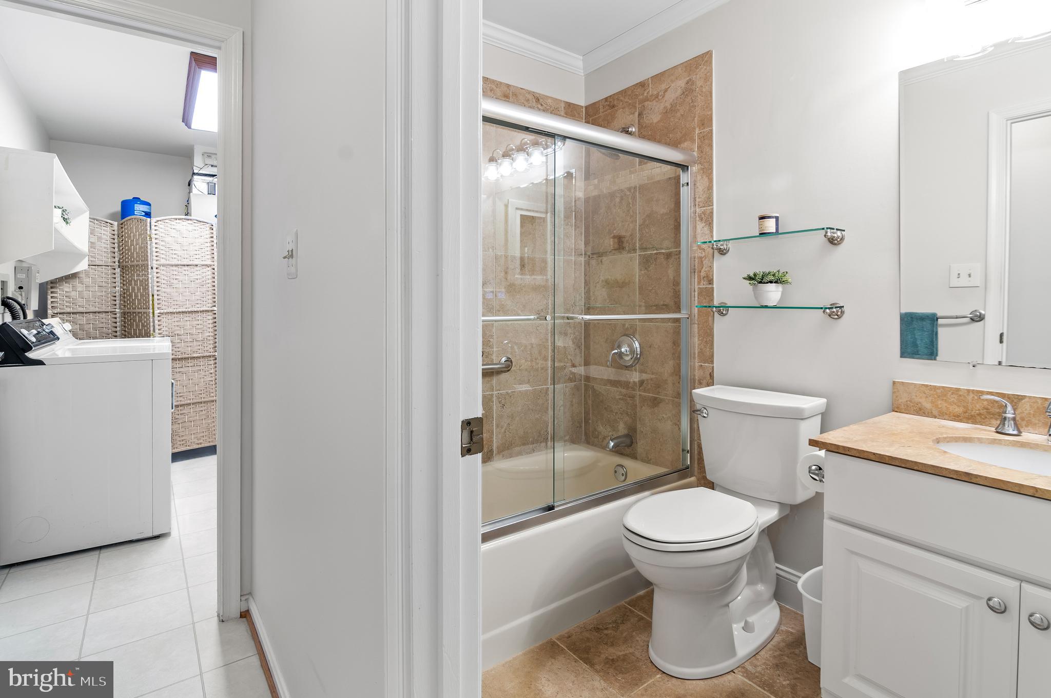 878 Rudder Way Annapolis, MD 21401 - Photo 28 of 35 Hall Full Bathroom