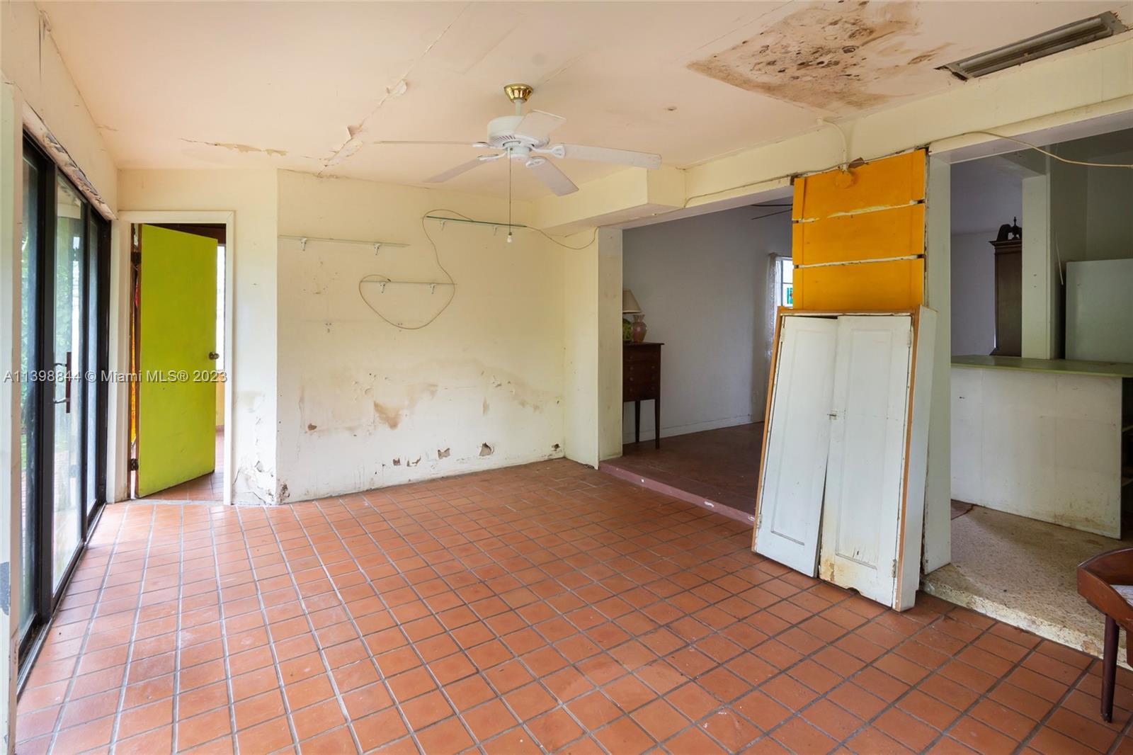 6600 Southwest 45th Street Miami, FL 33155 - Photo 12 of 27 a view of a hallway with painted walls