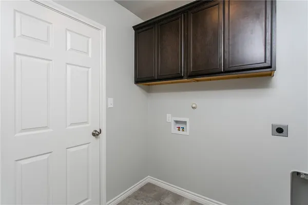 a view of an outdoor space