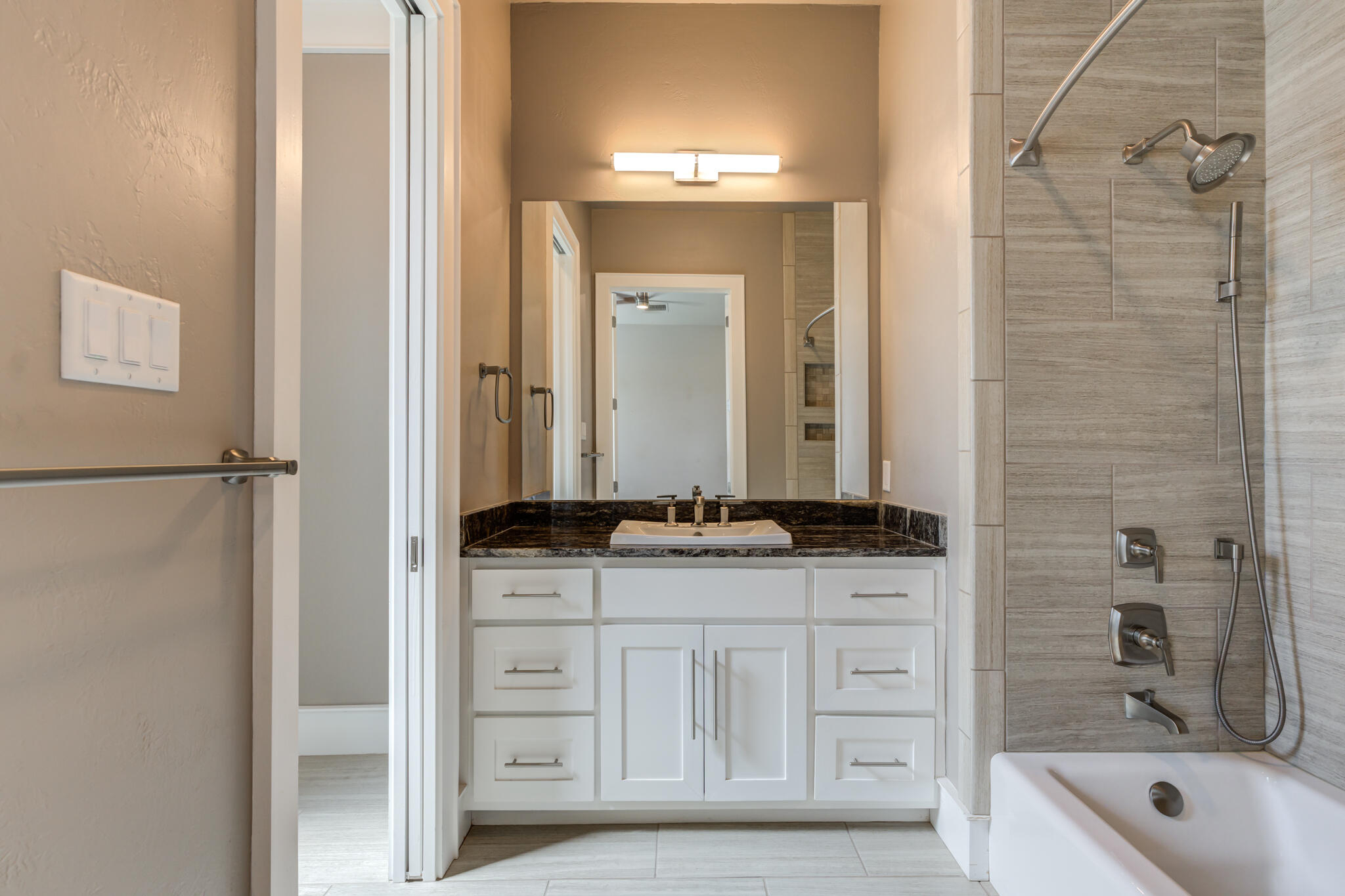 4708 113th Street Lubbock, TX 79424 - Photo 50 of 86 4708-113th-St_Lubbock-TX_49_Bathroom-3_B