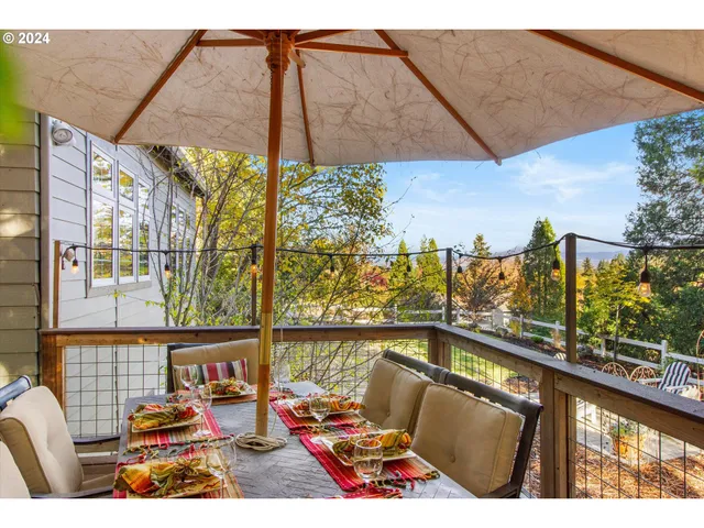 $1,175,000 | 375 West Elm Street, Jacksonville, OR 97530