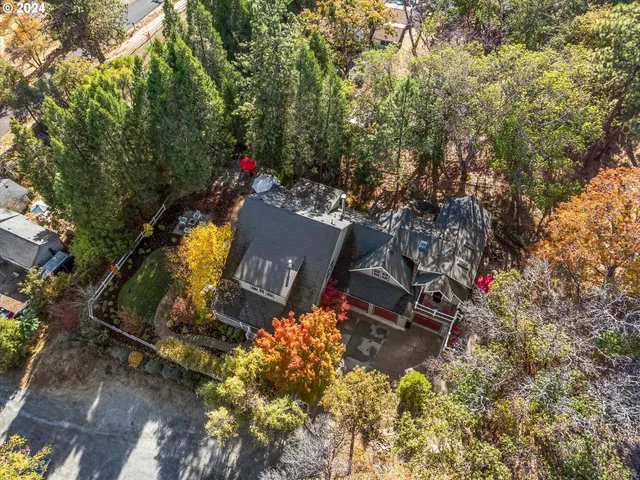 $1,175,000 | 375 West Elm Street, Jacksonville, OR 97530