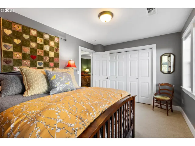 $1,175,000 | 375 West Elm Street, Jacksonville, OR 97530