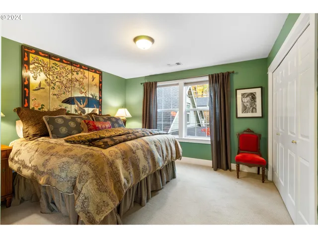 $1,175,000 | 375 West Elm Street, Jacksonville, OR 97530