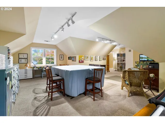 $1,175,000 | 375 West Elm Street, Jacksonville, OR 97530