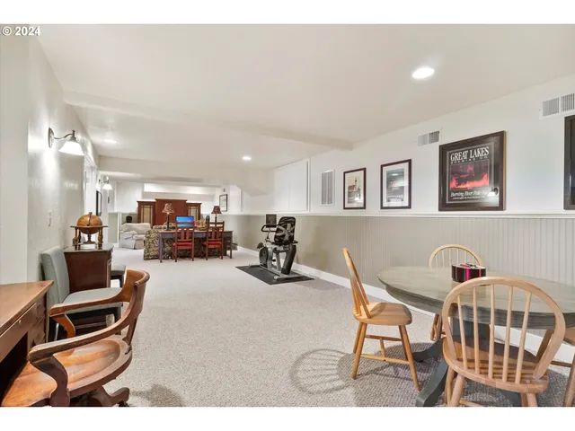 $1,175,000 | 375 West Elm Street, Jacksonville, OR 97530