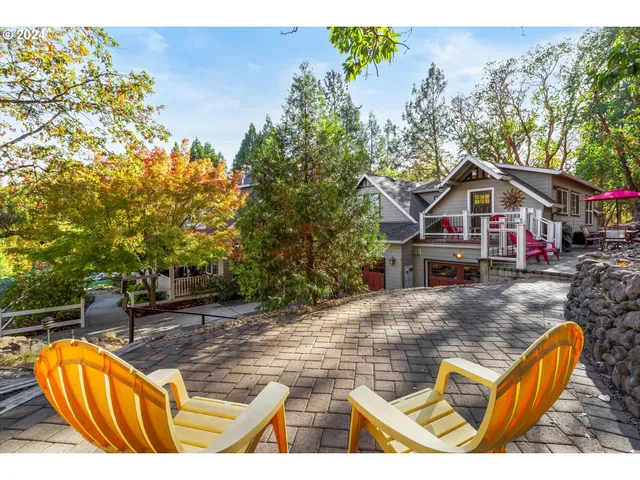 $1,175,000 | 375 West Elm Street, Jacksonville, OR 97530