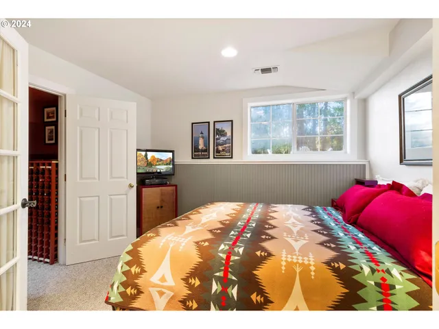 $1,175,000 | 375 West Elm Street, Jacksonville, OR 97530