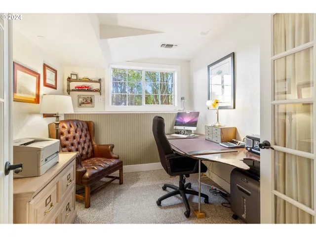 $1,175,000 | 375 West Elm Street, Jacksonville, OR 97530