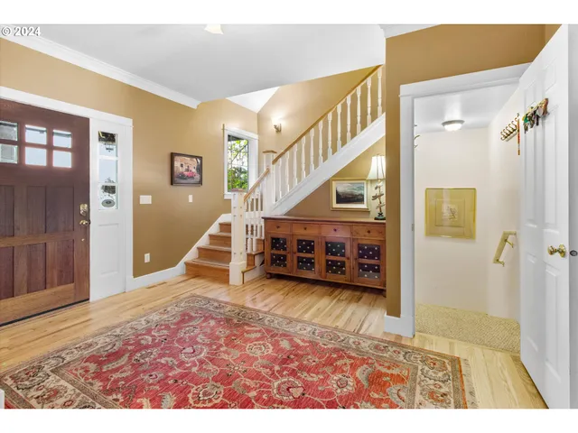 $1,175,000 | 375 West Elm Street, Jacksonville, OR 97530