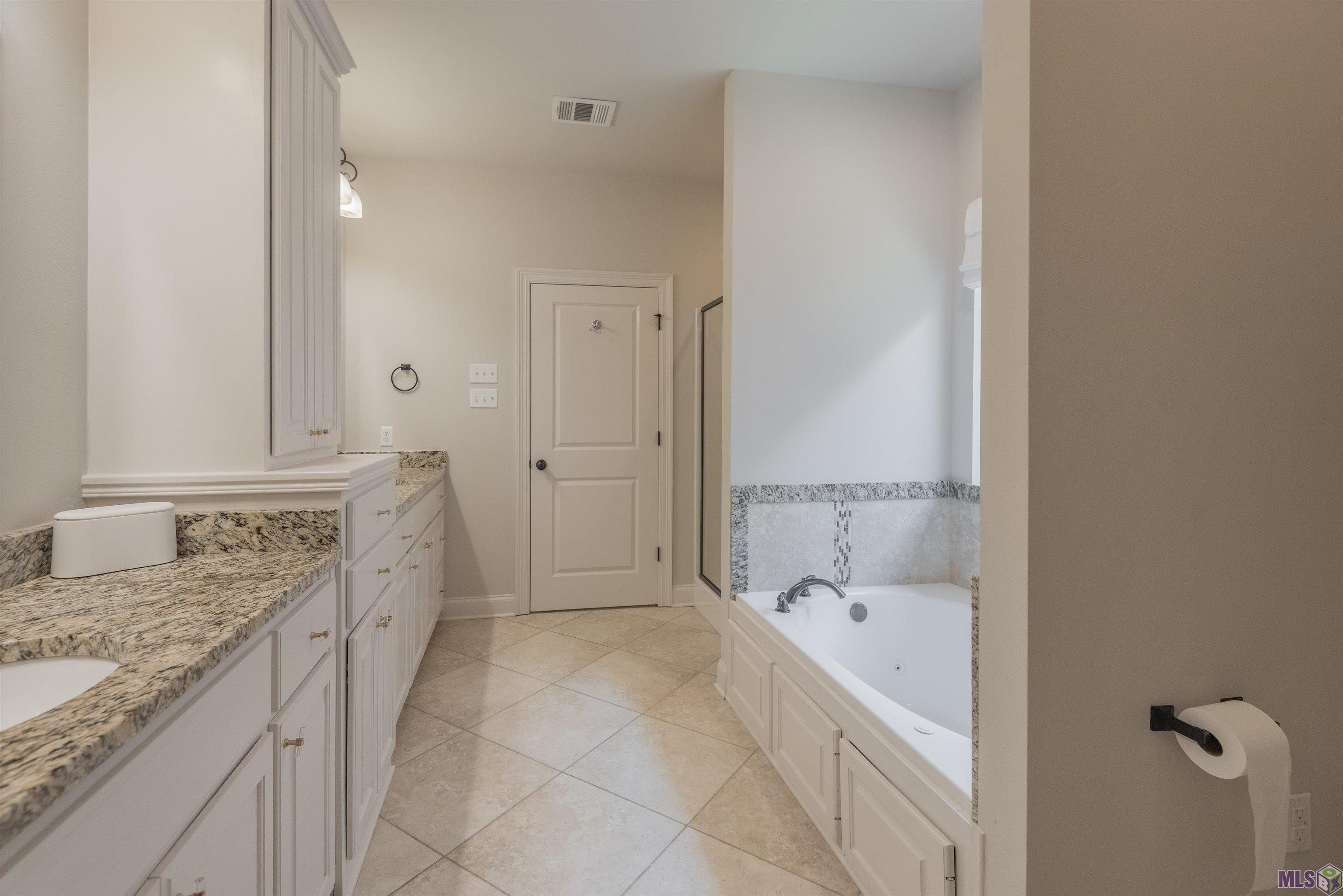 8316 Seville Court Baton Rouge, LA 70820 - Photo 11 of 21