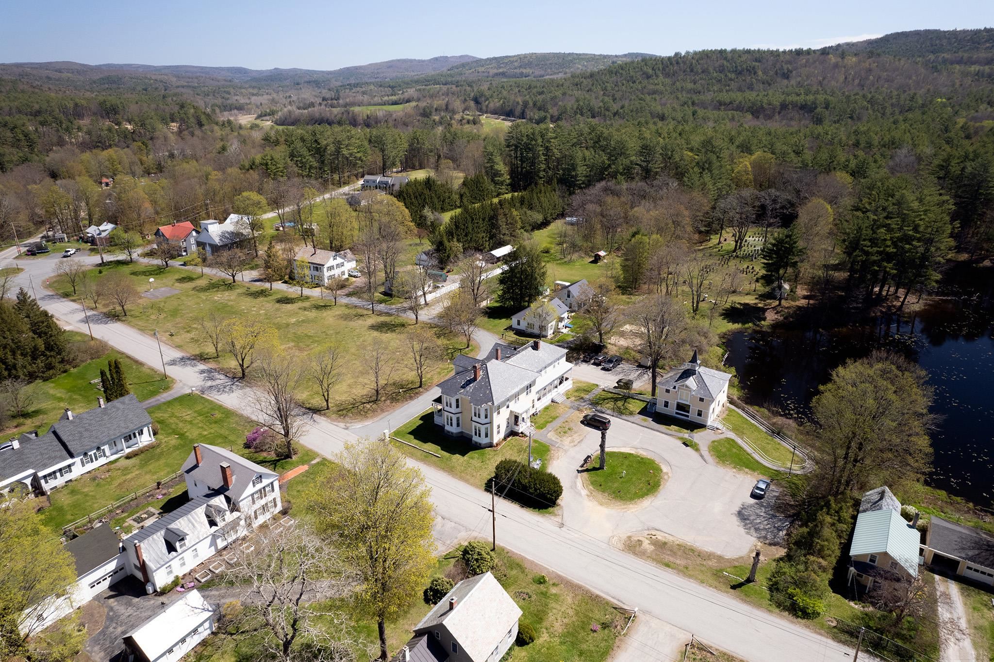 4 Common Road Walpole, NH 03608 - Photo 12 of 15