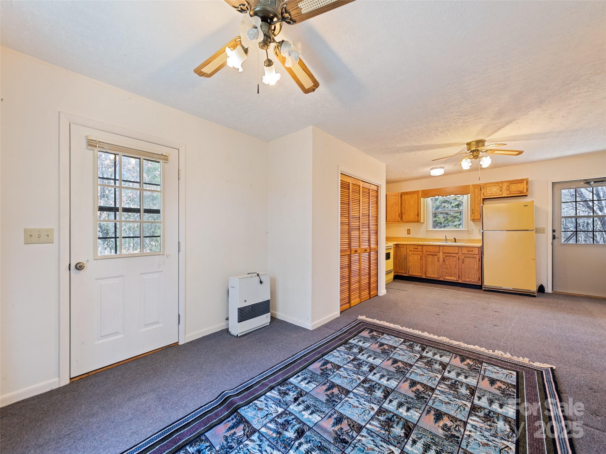 91 Jeter Road Clyde, NC 28721 - Photo 19 of 33