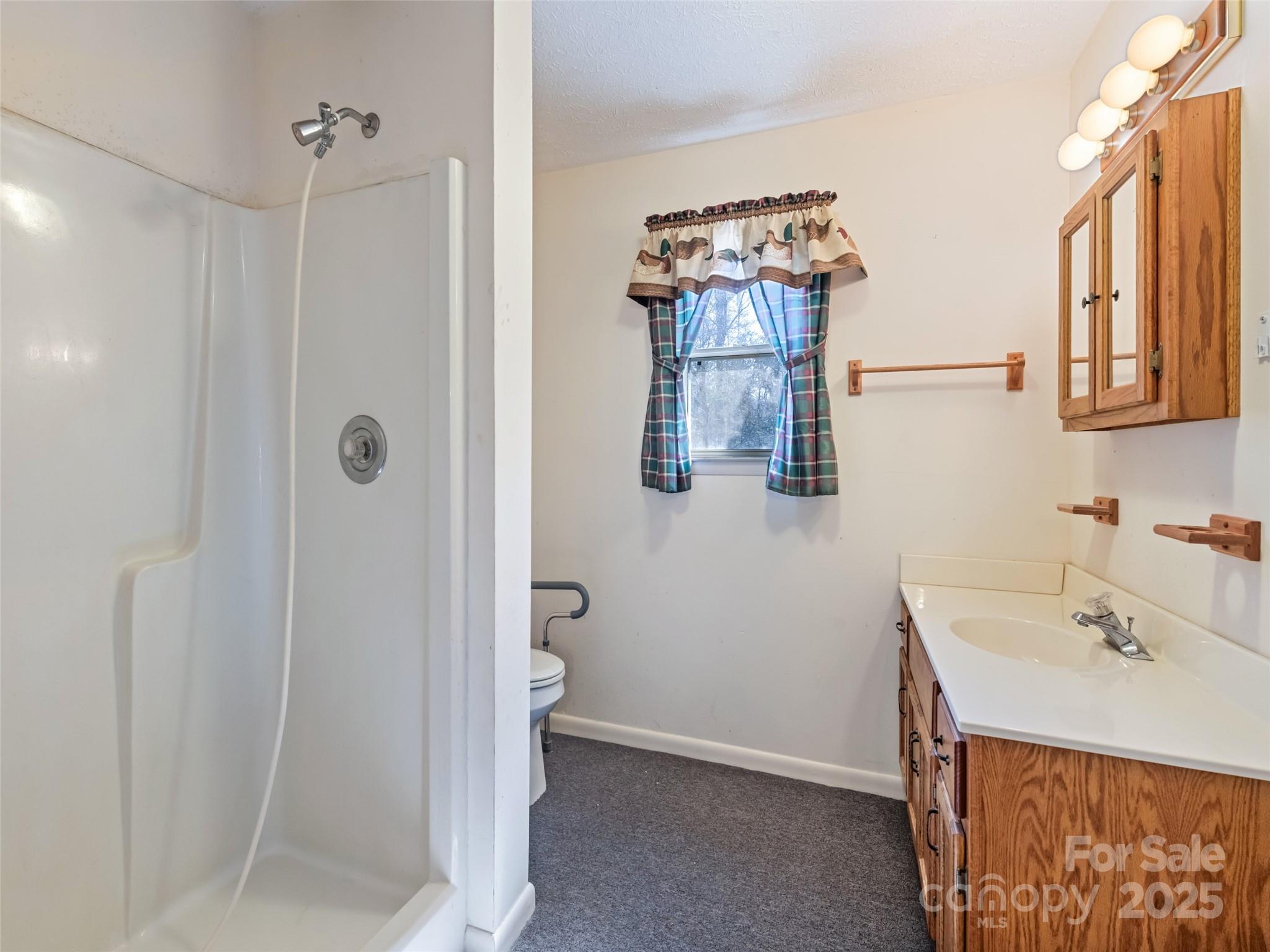 91 Jeter Road Clyde, NC 28721 - Photo 23 of 33