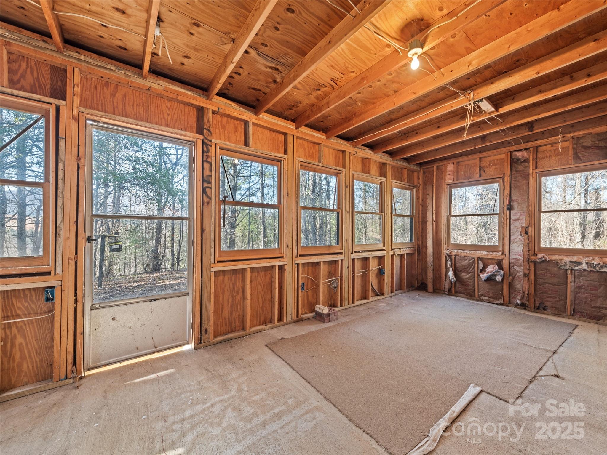 91 Jeter Road Clyde, NC 28721 - Photo 26 of 33