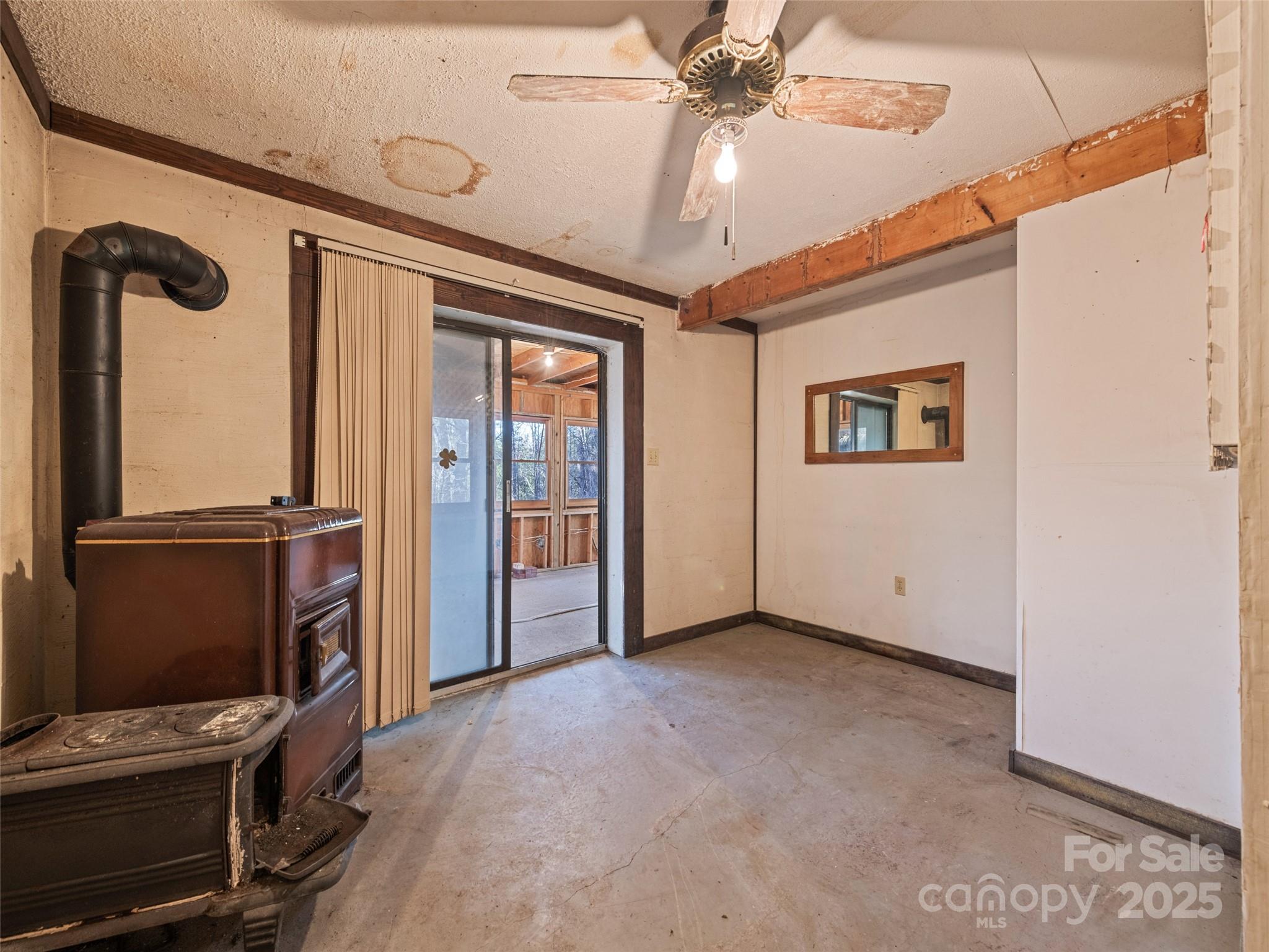 91 Jeter Road Clyde, NC 28721 - Photo 28 of 33