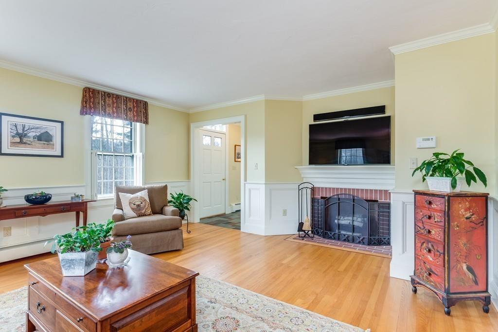 16 Spring Hill Road Merrimac, MA 01860 - Photo 8 of 32 Gallery Image 8