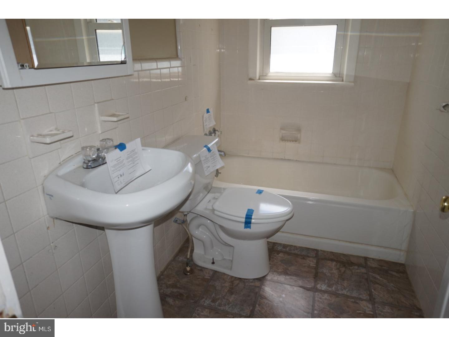 14 Cooper Avenue Clementon, NJ 08021 - Photo 12 of 25 Bathroom