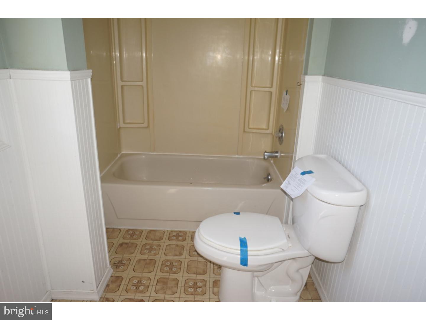 14 Cooper Avenue Clementon, NJ 08021 - Photo 16 of 25 Bathroom